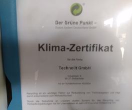 Wir arbeiten mit klimafreundlichen Geräten, wie beim Verdampfen der Innenräume! Wir verwenden keine Ozon schädlichen Mittel.