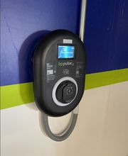 bp pulse Charging Station image 4