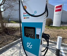 Shell Recharge Charging Station Bild 1