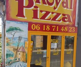 Royal Pizza image 2