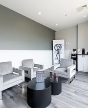 UniQ Laser Center Needham image 8