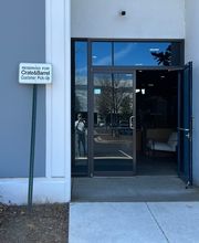 Crate & Barrel Warehouse image 1