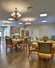 Sugar Creek Senior Living image 7