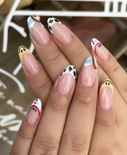 Nails Fumi imagen 3