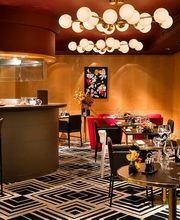 Restaurant W à Warwick Paris