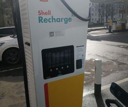 Shell Recharge Charging Station Bild 2