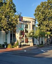 Crate & Barrel image 2