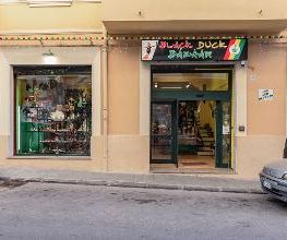 Black Duck Bazaar immagine 20