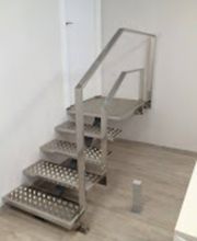 escalerasdeaceroinoxidable.jpg