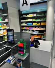 apotheke-flughafen-shopping