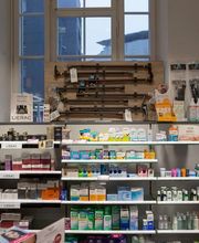 hygieneprodukte-amavita-apotheke-im-bahnhof-thun