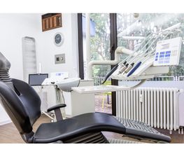 Dentalzentrum.com | Zahnarztpraxis Dr. Niko Wierzbitzki & Volker Willen Bild 4