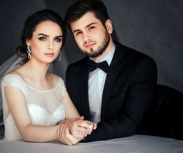 Gemeinsam ins neue Leben . Hand in Hand am Standesamt