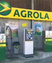 AGROLA Tankstelle in Kirchdorf, Haldenstrasse - zwei Tanksäulen mit Zahlterminal, Abfalleimer und Diesel Cleanline Säule
