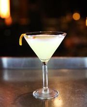 You deserve the best – treat yourself to an unforgettable evening of hand-cut steaks, fresh seafood and signature cocktails