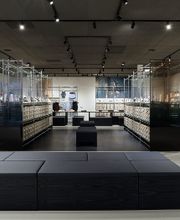 On Outlet Las Vegas North image 4