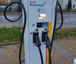 Shell Recharge Charging Station Bild 1