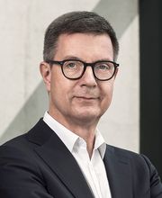 Dr. Christian Salm