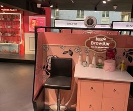 Brow Bar Benefit Cosmetics immagine 14