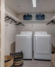 Huntington Glen image 9