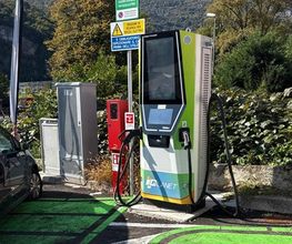 IPLANET Ricarica in sicurezza in modalità ultra fast per tutti i veicoli elettrici.