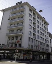 pharmacie-amavita-place-claparède