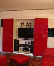 Fronten auf push zu öffnen - Pegaso Schwingtüren schwingenseitlich aus - LED Lichttechnik