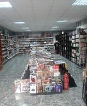 libreria-nemesis-instalaciones-02.jpg