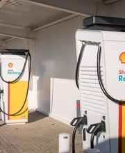 Shell Recharge Charging Station Bild 1