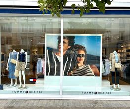 Tommy Hilfiger image 2
