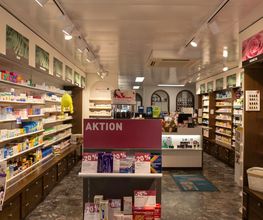 innenraum-apotheke-amavita-murten