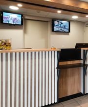 B&B HOTEL Cholet Nord image 9