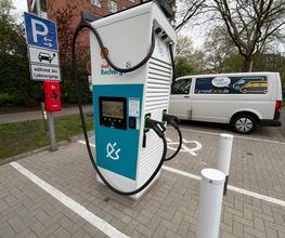 Shell Recharge Charging Station Bild 4
