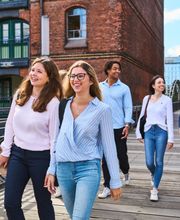 Students of KLU in Hamburg's Speicherstadt.
