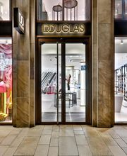 Douglas Hamburg Jungfernstieg Bild 1