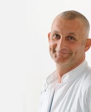 Praxisklinik Warmbad Bild 1