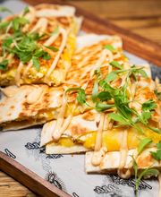 La Mexicana Taco Bar image 15