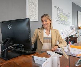 Century 21 image 2