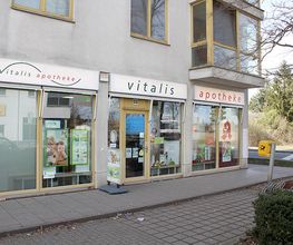 Aussenansicht der Vitalis Apotheke