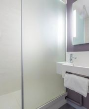 B&B HOTEL Orange image 10