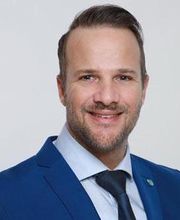 Seit 2003 bin ich als Versicherungsfachmann der Ansprechpartner in dem Bereich Versicherungen und Vorsorge und seit 2006 vor Ort in OWL.