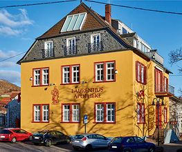 Aussenansicht der Laurentius-Apotheke