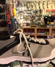 Défi Montagne - mountain shop à Peseux (NEUCHÂTEL). Magasin d'articles de sports spécialisés 

ski - escalade - cascade de glace - montagne - voyages - camping - trekking - randonnée montagne