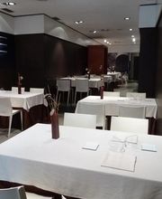 restaurant-lluerna-mesas-02.jpg