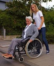 INVA Mobil wir bewegen Menschen Bild 3