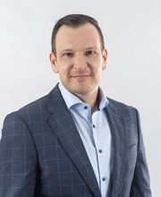 portraitSq