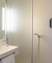 B&B HOTEL Meaux image 6