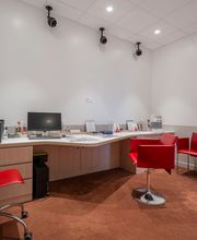 Audioprothésiste Landerneau-Alain Afflelou Acousticien image 3