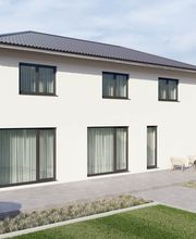 Mit einer Vielzahl großer Fensterflächen bietet unser Massivhaus eine Reihe von Möglichkeiten, um das Haus mit natürlichem Licht zu füllen