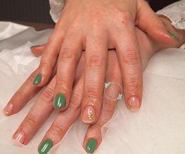 Au Doux Ongles image 1